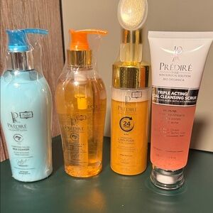 Prédiré Facial Cleanser and Exfoliant Set - Blue, Orange, Gold, Pink
